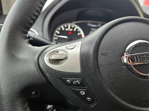 Used 2016 Nissan Sentra SV image 29