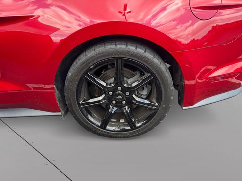 Used 2020 Ford Mustang GT Premium w/ Black Accent Package RWD image 15