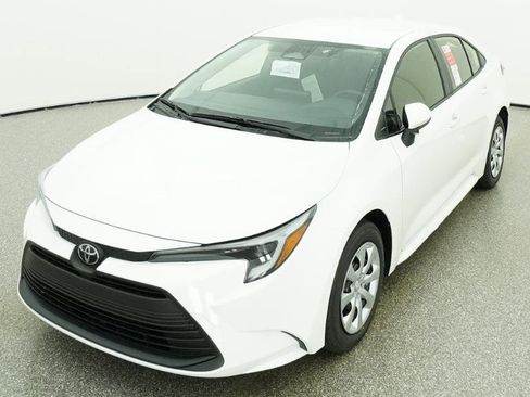New 2026 Toyota Corolla LE FWD image 8