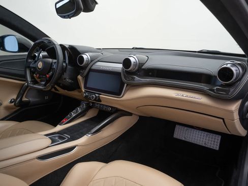 Certified 2018 Ferrari GTC4Lusso image 13