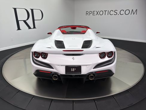 Used 2023 Ferrari F8 Tributo RWD image 7
