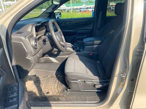 Used 2024 Chevrolet Colorado Trail Boss w/ Safety Package AWD/4WD image 10
