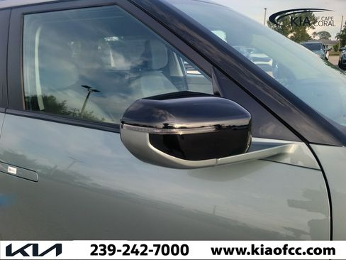 New 2027 Kia Seltos S FWD image 8