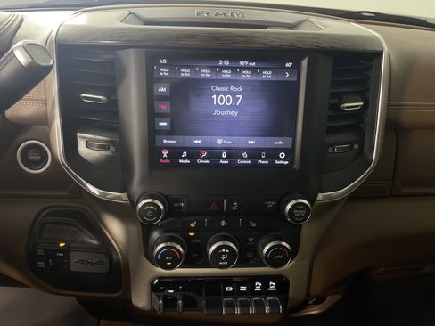 Used 2020 RAM 2500 Laramie w/ Protection Group image 19