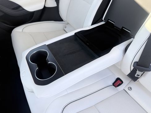 Used 2021 Tesla Model S Plaid image 31