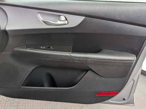 Used 2024 Kia Forte LXS FWD image 21