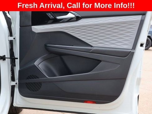 Used 2023 Volkswagen Taos S w/ Driver Assistance Package FWD image 10
