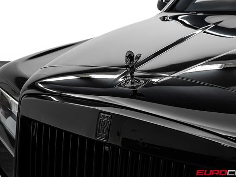Used 2022 Rolls-Royce Cullinan w/ Cullinan Package AWD/4WD image 11
