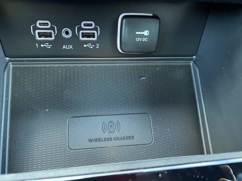 New 2025 Jeep Grand Cherokee Laredo image 12