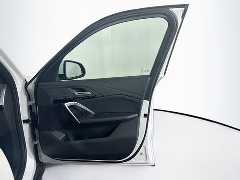 Used 2025 BMW X1 xDrive28i image 33