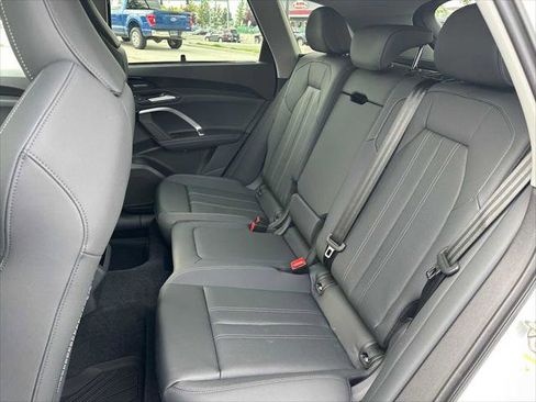 New 2025 Audi Q5 Premium Plus image 17