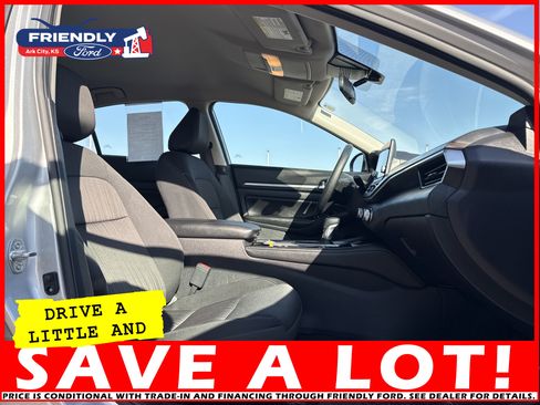 Used 2023 Nissan Altima 2.5 SV image 16