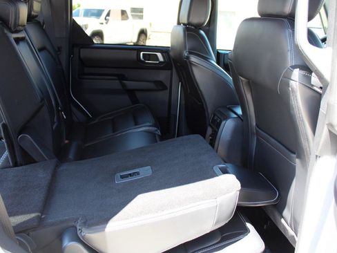 Used 2025 Ford Bronco Outer Banks AWD/4WD image 58