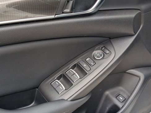 Used 2021 Honda Accord Sport image 10