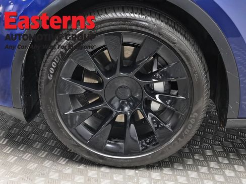 Used 2021 Tesla Model Y Long Range AWD/4WD image 26