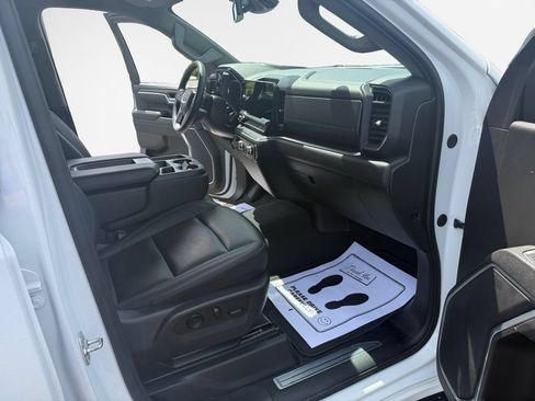 Certified 2025 GMC Sierra 1500 SLT AWD/4WD image 26