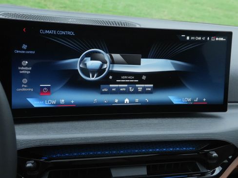 Certified 2025 BMW M440i RWD image 23