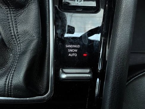 Used 2025 Jeep Compass Limited AWD/4WD image 24