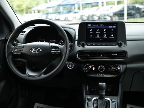 Used 2023 Hyundai Kona SEL AWD/4WD image 25