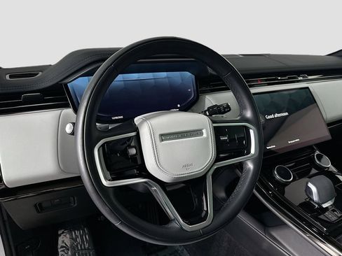 Used 2023 Land Rover Range Rover Sport SE image 12