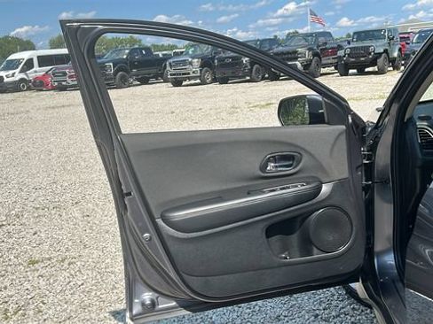Used 2020 Honda HR-V LX image 22