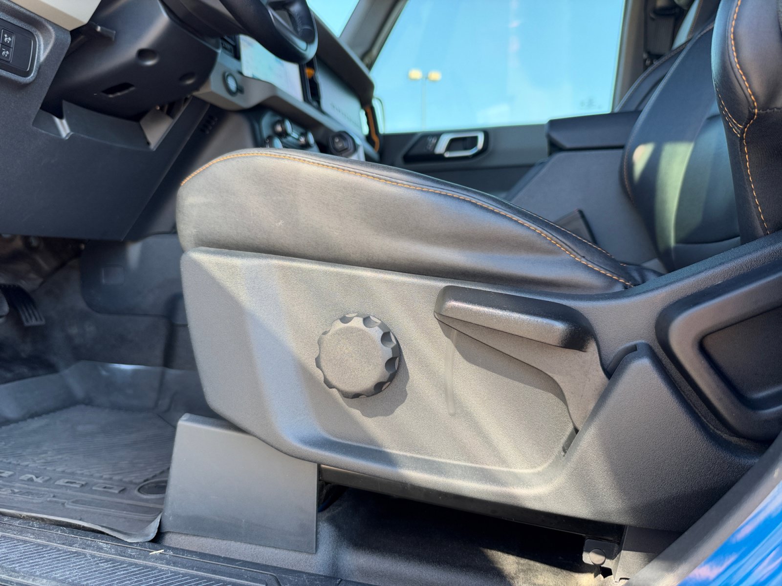 Used 2022 Ford Bronco Badlands w/ Sasquatch Package AWD/4WD image 19