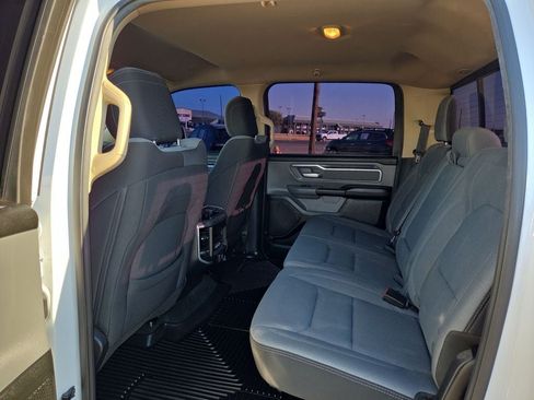 Used 2019 RAM 1500 Big Horn RWD image 12