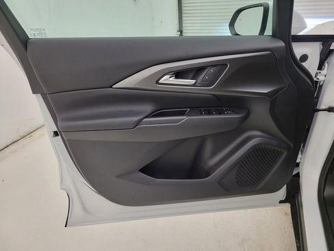 New 2026 Chevrolet Equinox EV LT w/ Comfort Package FWD image 23