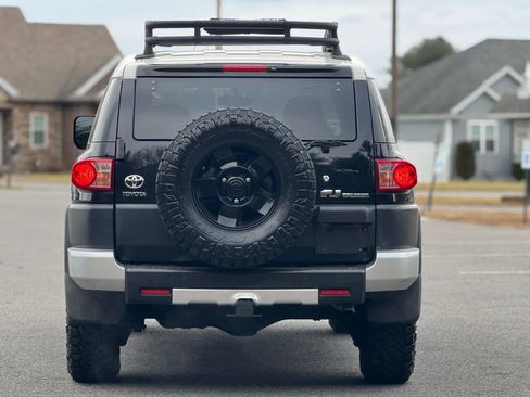 Used 2008 Toyota FJ Cruiser 4WD w/ Convenience Pkg image 8