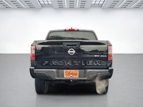 Used 2024 Nissan Frontier SV AWD/4WD image 6