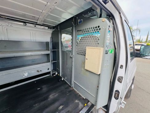 Used 2008 Ford E-250 and Econoline 250 image 13