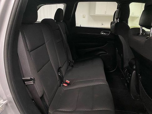 Used 2021 Jeep Grand Cherokee Laredo image 12