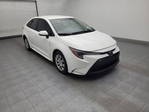 Used 2024 Toyota Corolla LE FWD image 13