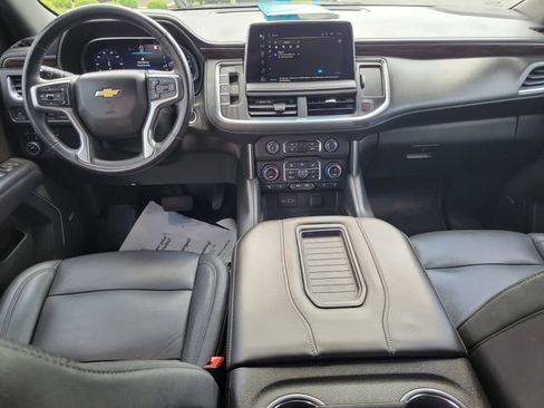 Used 2022 Chevrolet Tahoe LT w/ Luxury Package AWD/4WD image 15