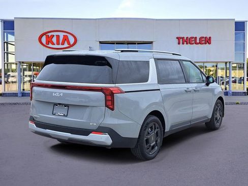 New 2026 Kia Carnival EX FWD image 4