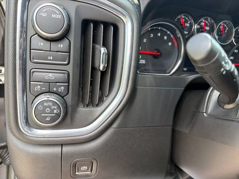 Used 2020 Chevrolet Silverado 2500 LT w/ Fleet Comfort Package AWD/4WD image 19