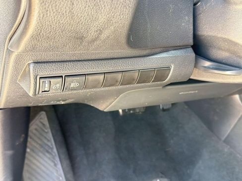 Used 2023 Toyota Corolla LE FWD image 14