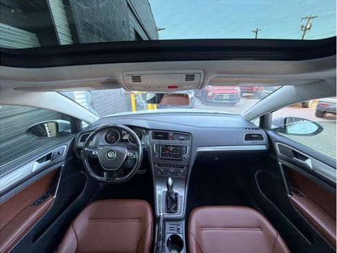 Used 2017 Volkswagen Golf Alltrack SE AWD/4WD image 14