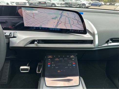 New 2026 Cadillac Vistiq Luxury image 21