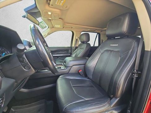 Used 2018 Ford Expedition Platinum RWD image 15