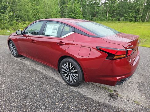 New 2026 Nissan Altima 2.5 SV FWD image 5