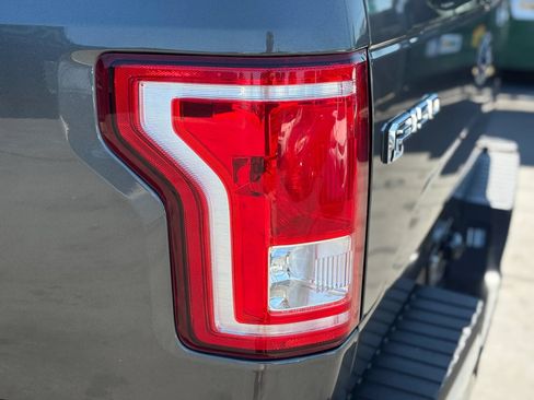 Used 2017 Ford F150 XLT AWD/4WD image 15