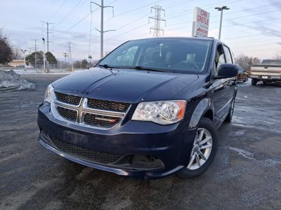 Used 2016 Dodge Grand Caravan SXT w/ Rear Park Assist Package