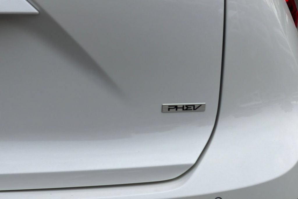 Used 2024 Kia Niro EX w/ EX Cold Weather Package FWD image 24