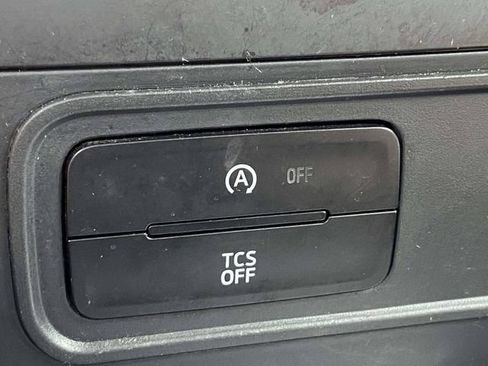 Certified 2021 Ford EcoSport SE w/ SE Convenience Package FWD image 28