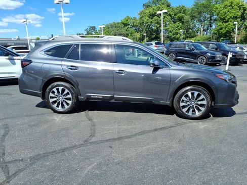 Used 2024 Subaru Outback Touring w/ Popular Package #2 AWD/4WD image 8