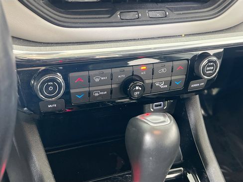 Used 2022 Jeep Compass Limited w/ Sun and Sound Group AWD/4WD image 15