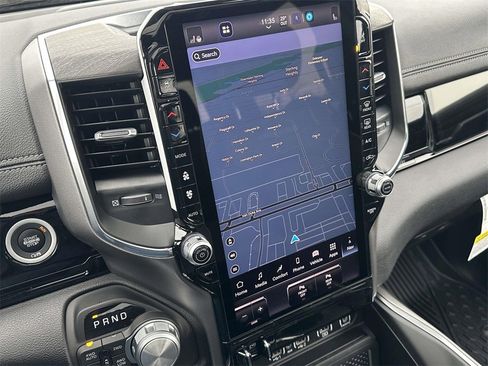 New 2026 RAM 1500 4x4 Crew Cab image 15