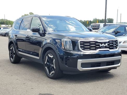 Used 2023 Kia Telluride S w/ S Sunroof Package AWD/4WD image 4