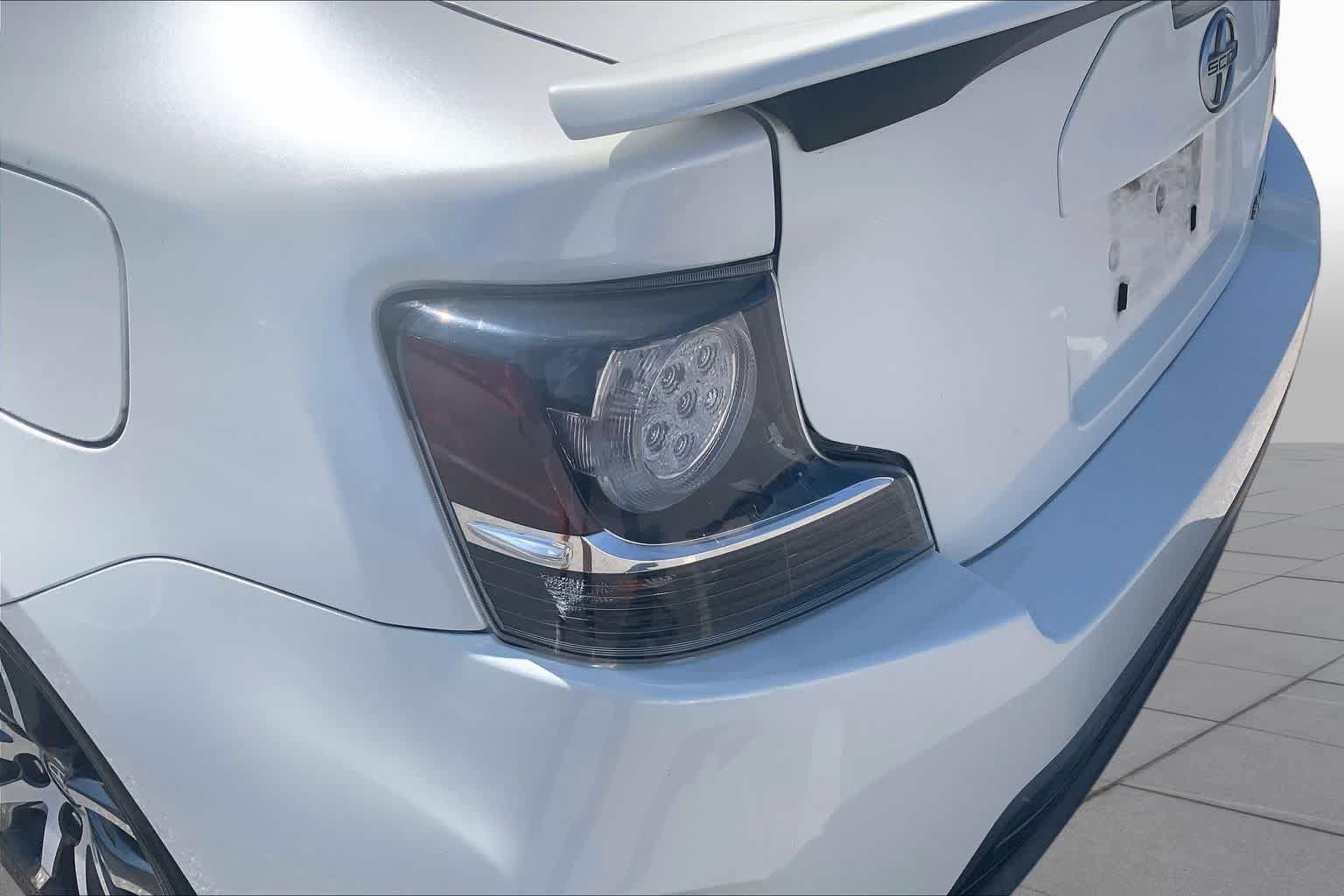 Used 2016 Scion tC FWD image 27